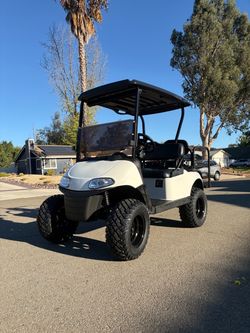 Golf cart lithium EZGO RXV