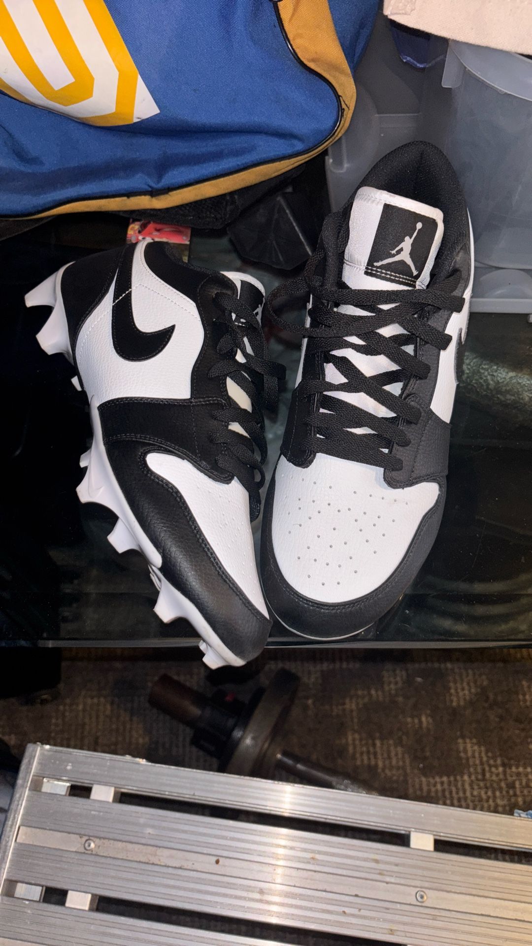 SIZE 13 Men Cleats