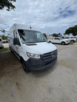 2021 Mercedes-Benz Sprinter Cargo