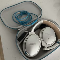 Bose Quiet Comfort Headphones. 