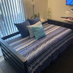 Twin Bed With Mattress 