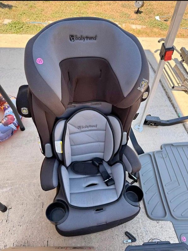 Baby Trend Hybrid 3-in-1 Combination Booster Car Seat (Gray/Black)