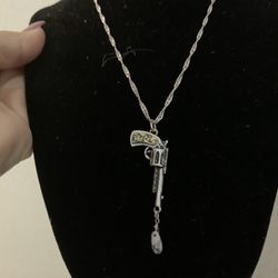 Pistol With Stone Drop Necklace