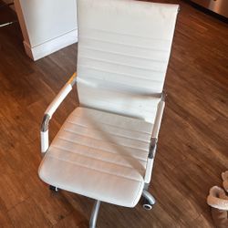 White Leather Computer Chair Never Used 
