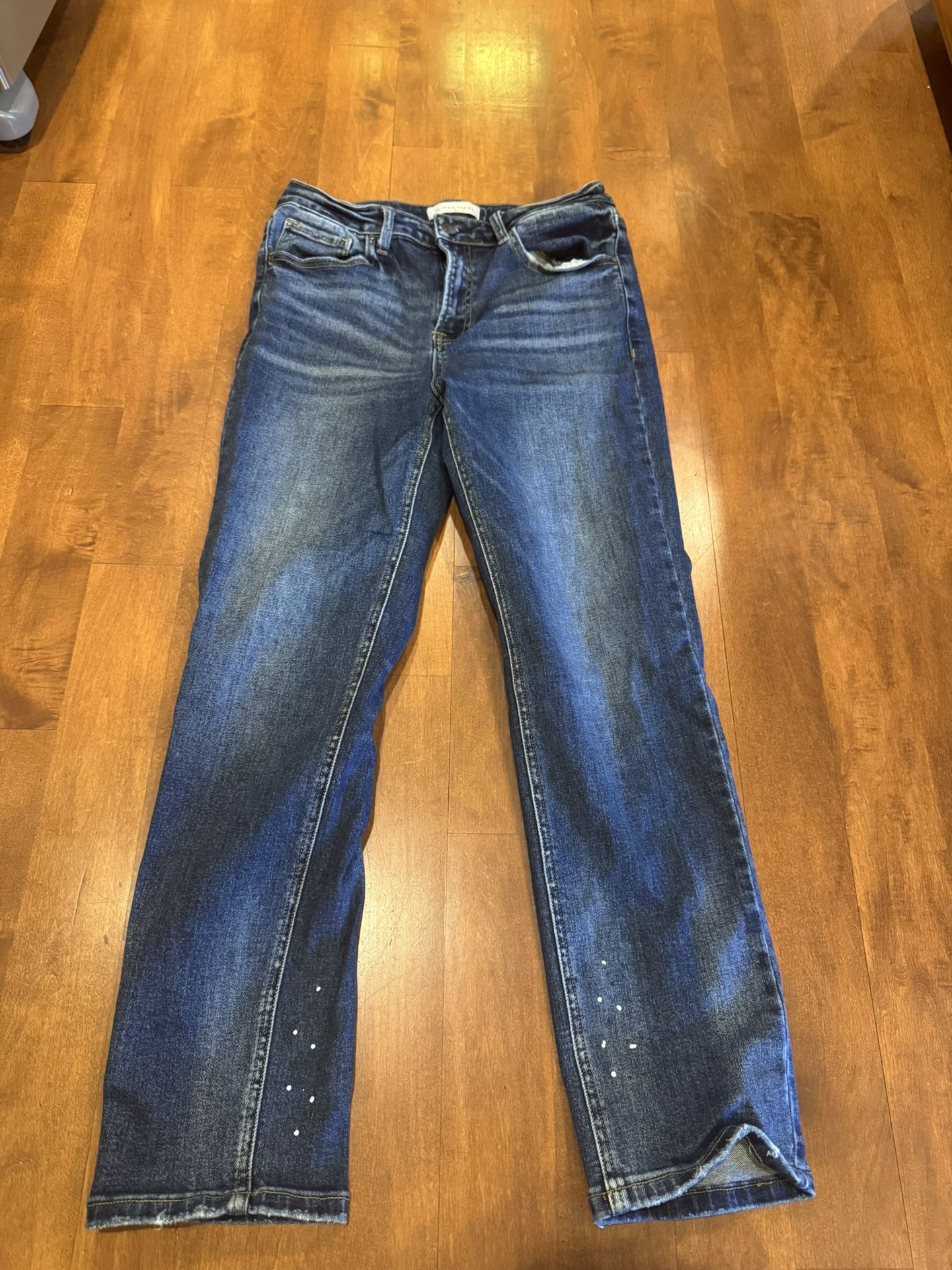 Woman’s risen Jeans Size 31P Shipping Available