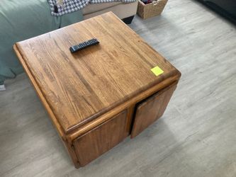 MOVING SALE! $15 Each - matching end table or coffee table