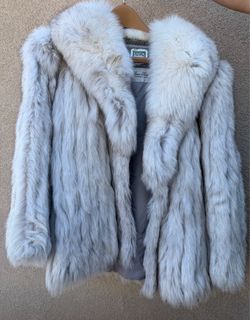 Vintage SAGA FOX White/Silver Fox Fur Coat – Lauer Furs Albuquerque