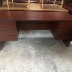 OFFICE/HOME DESK COMPUTER DESK 