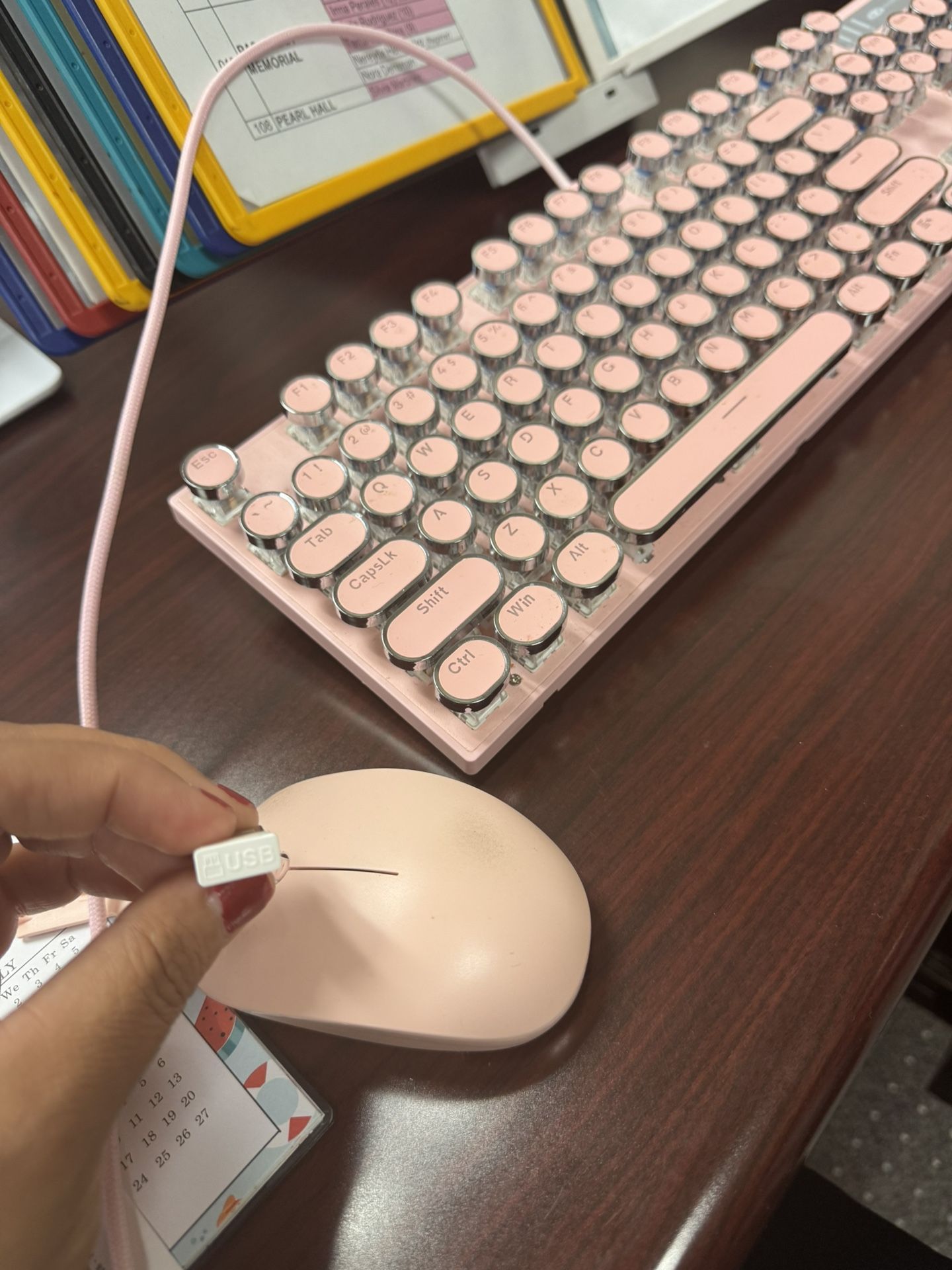 Keyboard’ Wireless Mouse