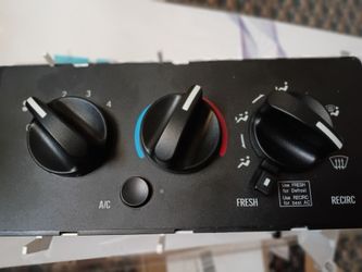 2001-2005 Mack Truck A/C Controller