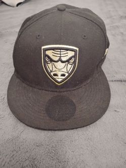 Bulls hat