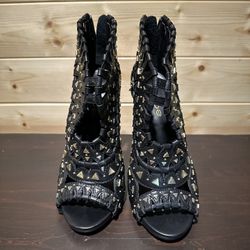 BNWOT Bebe open toe booties in black with gold studs in size 6