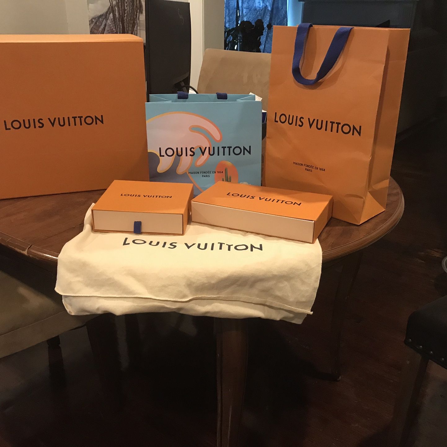 Authentic Louis Vuitton Box and Bag for Sale in Houston, TX - OfferUp