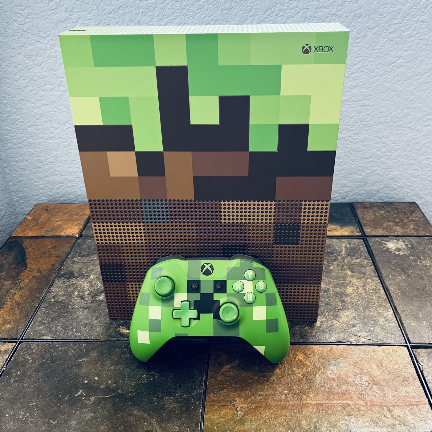 Xbox One S Limited Edition Minecraft Console 780GB With Creeper Controller