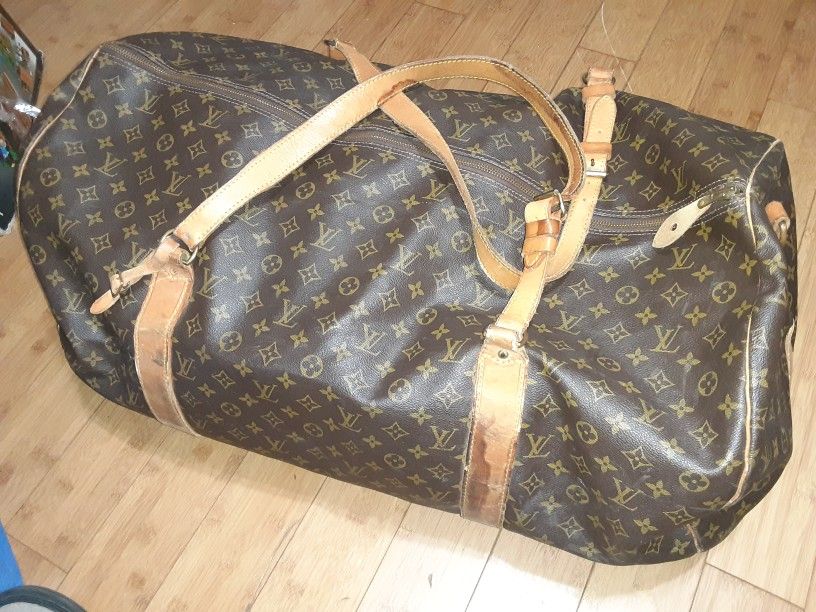 Louis Vuitton Duffel bag 