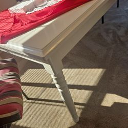 Table ONLY NO CHAIRS