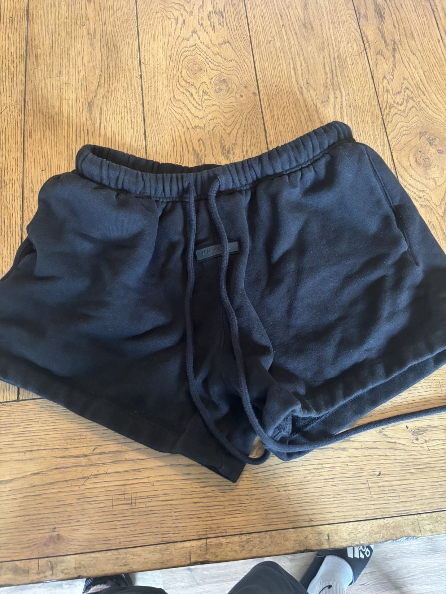 Nike essential shorts black