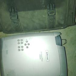 InFocus ScreenPlay SP4805 Projector Older 