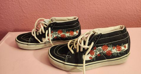 $8 Used vans size 4 men and 5.5 women