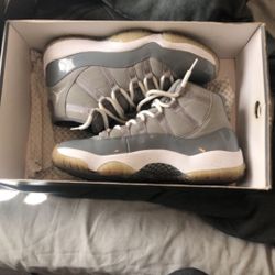 air Jordan cool grey 11s size 8.5