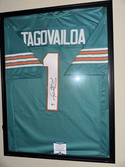 Miami Dolphins Tagovailoa Signed With Certificate Jersey
