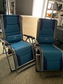 2 Outdoor zero gravity portable recliners