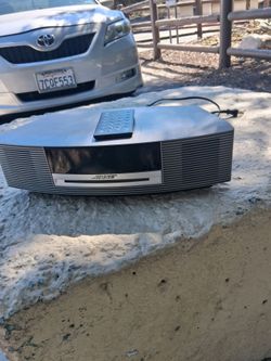 Bose wave system 111 cd radio alarm with control $150