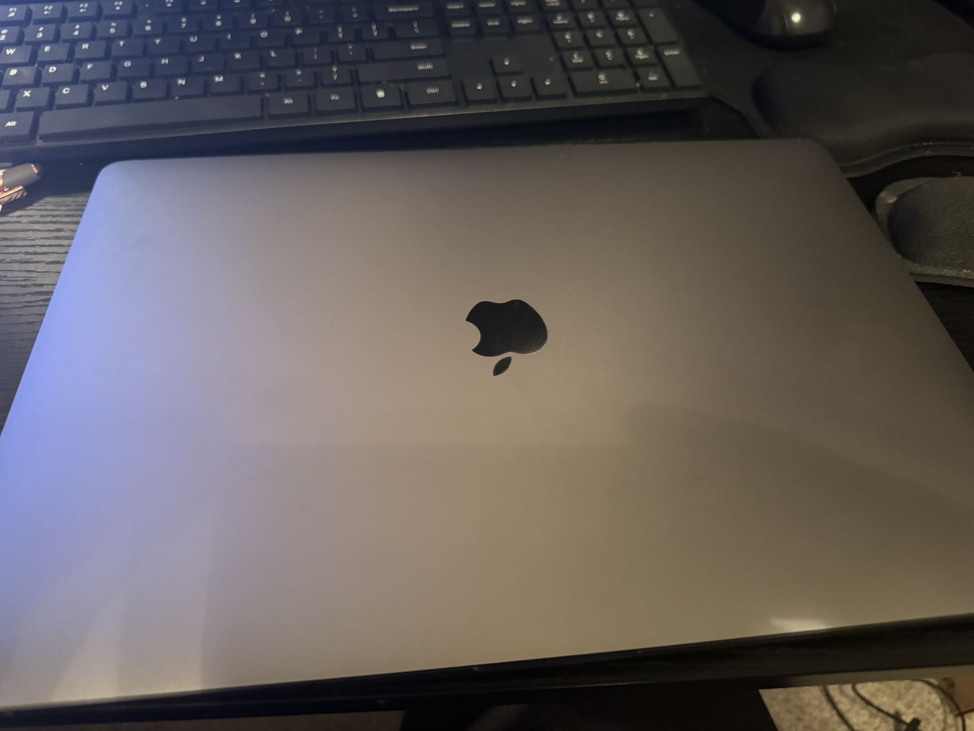 16inch MacBook Pro 500gb