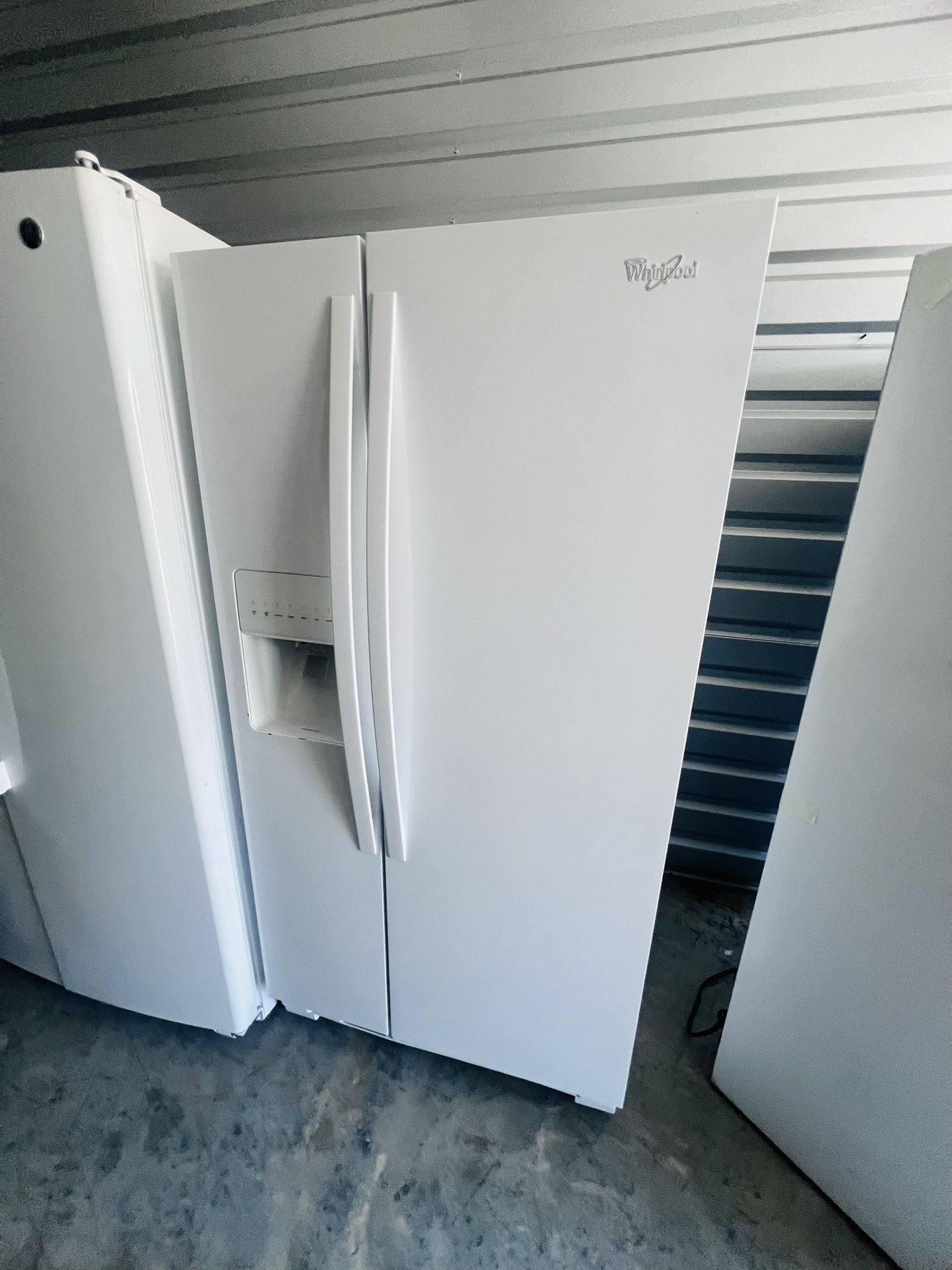 Side By Side 33 Inch Wide And 68 High Whirlpool Refrigerator 
