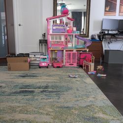 Barbie Dream House + Accessories 