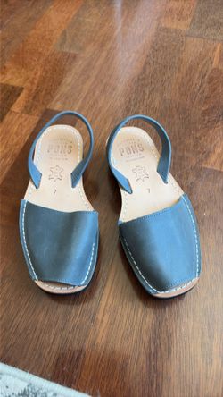 Brand New PONS size 7