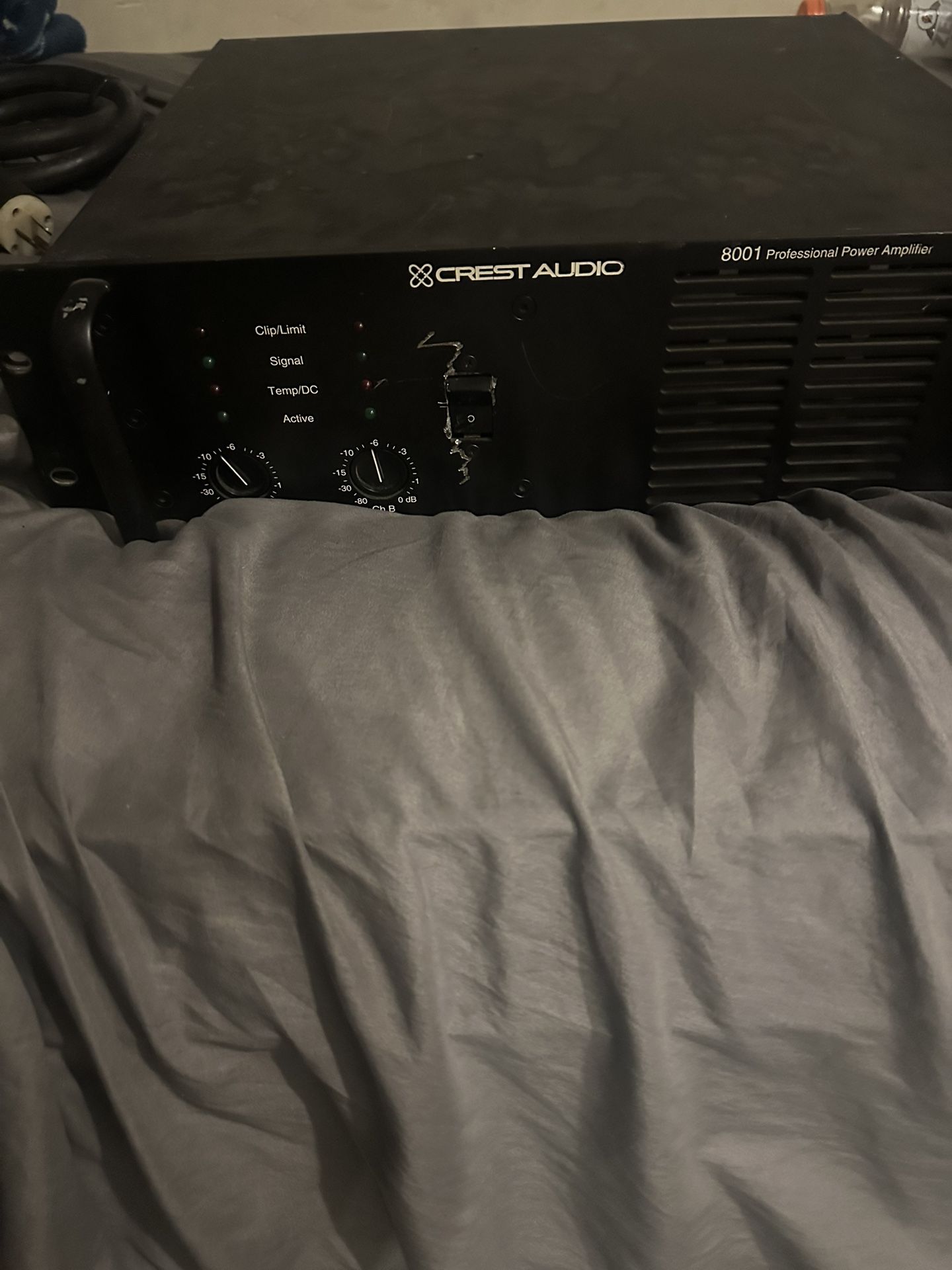 Crest Audio 8001 Professional Power Amplifier