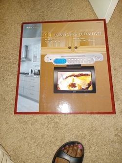 Under Cabinet TV & RADIO