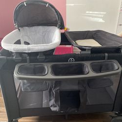 Play pen bassinet