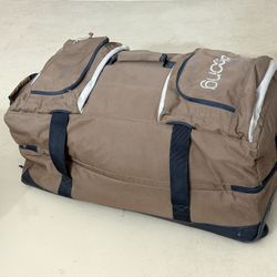 Large Billabong Rolling Duffel Bag 32x18