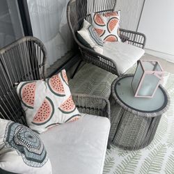 Patio Set With Outdoor Rug