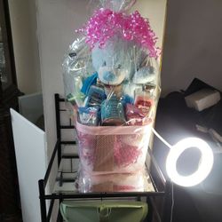 Mothers Day Basket Lots  Of Goodies  Bath And Body 