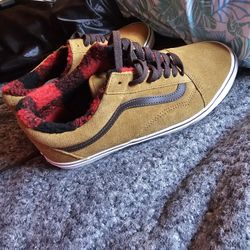 Brand New Vans Trainers