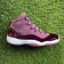Jordan 11 “Maroon Velvet”