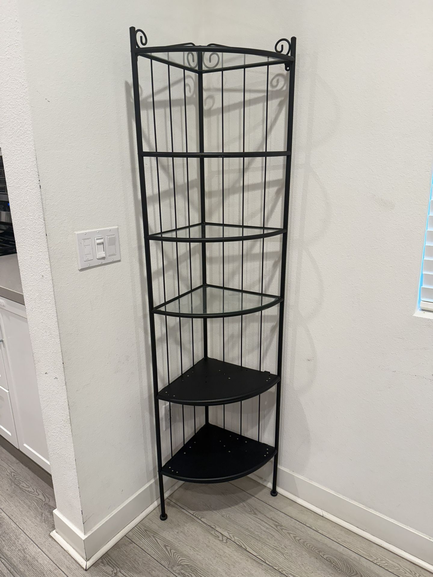 Corner Shelf