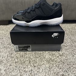 Brand New Jordan 11 Low “Space Jam” Sz 10.5