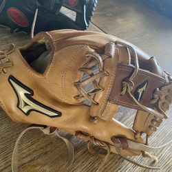 Mizuno Global Elite 