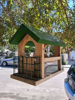 Wood bird house new