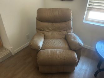 2 recliners