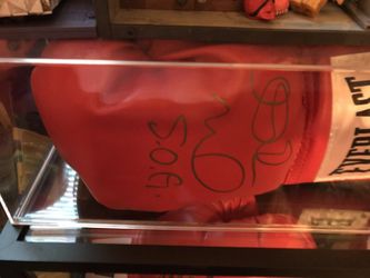 Boxing champion Andre Ward autographed boxing glove