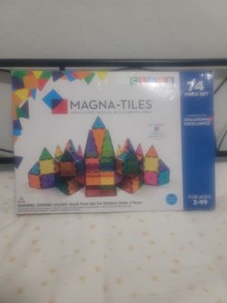 Magna-Tiles 74 Piece Set  🟩🔺️🔷️🟡
