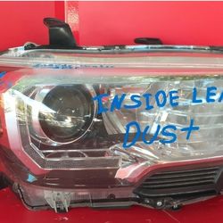 2016 2017 2018 2019 Toyota Tacoma Right Passenger Side Halogen / LED Headlight