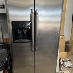 Side By Side Refrigerator 