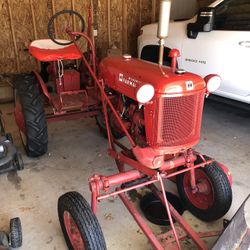 1948 Farmall Cub