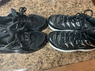 Boys Nike’s youth size 1